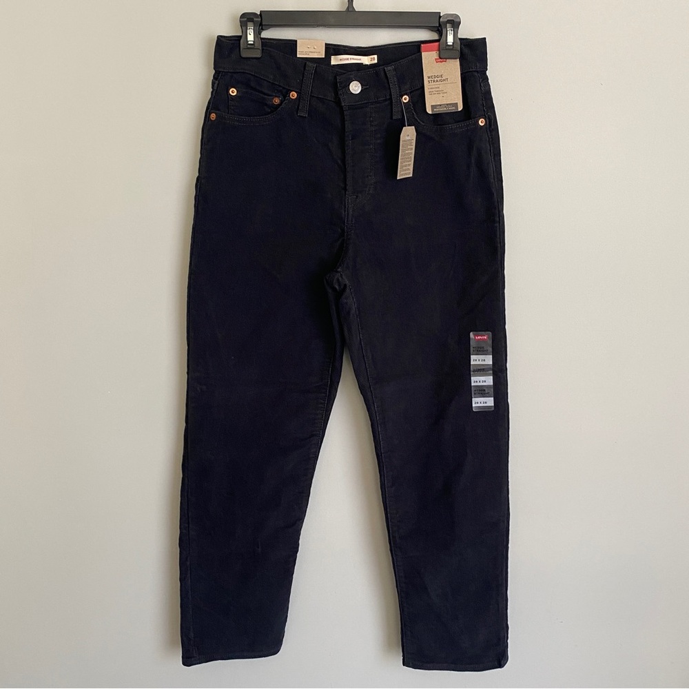 NWT Levi's Wedgie Straight Leg Button Fly Corduroy Jeans Pants Cords Soft Black
